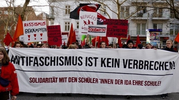 Wie die AfD den Kulturkampf in die Schulen trägt