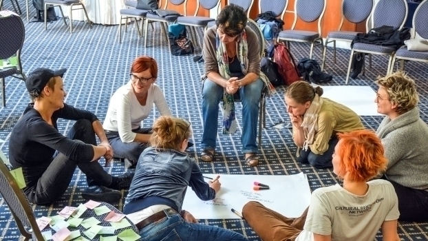 Politische Bildung mit links!