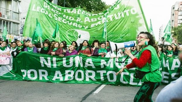 ‘Marea Verde‘. Feministische Bewegungen und (der Kampf um) die Legalisierung der Abtreibung in Argentinien