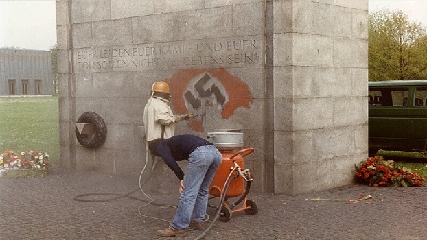 „Rechte Gewalt in Hamburg von 1945 bis heute"