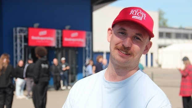 Politische Essays auf TikTok und Instagram 