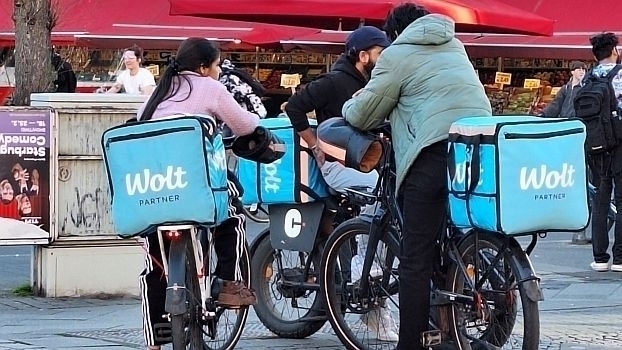 Flexible, precarious, invisible: Working in the platform economy