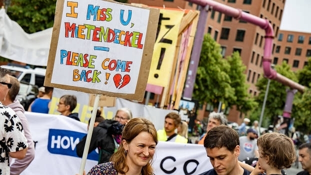 Spiegel, Bremse, Deckel - Krise! 