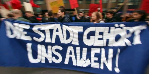 Demonstration für bezahlbare Mieten in Stuttgart, 2019.
